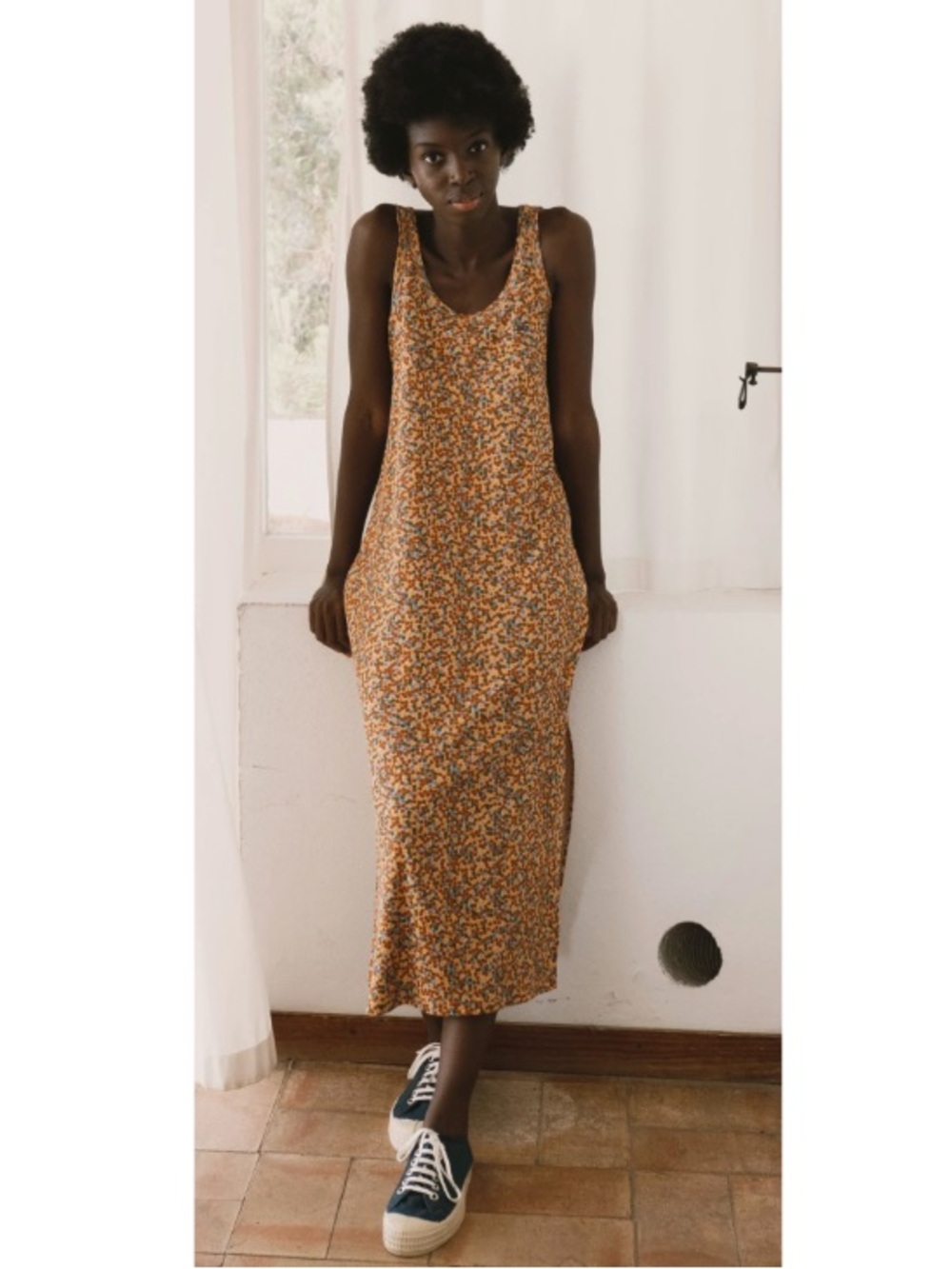 Anthropologie The Tiny Big Sister Kleid Ditsy Floral Rib Knit Midi Dress Small